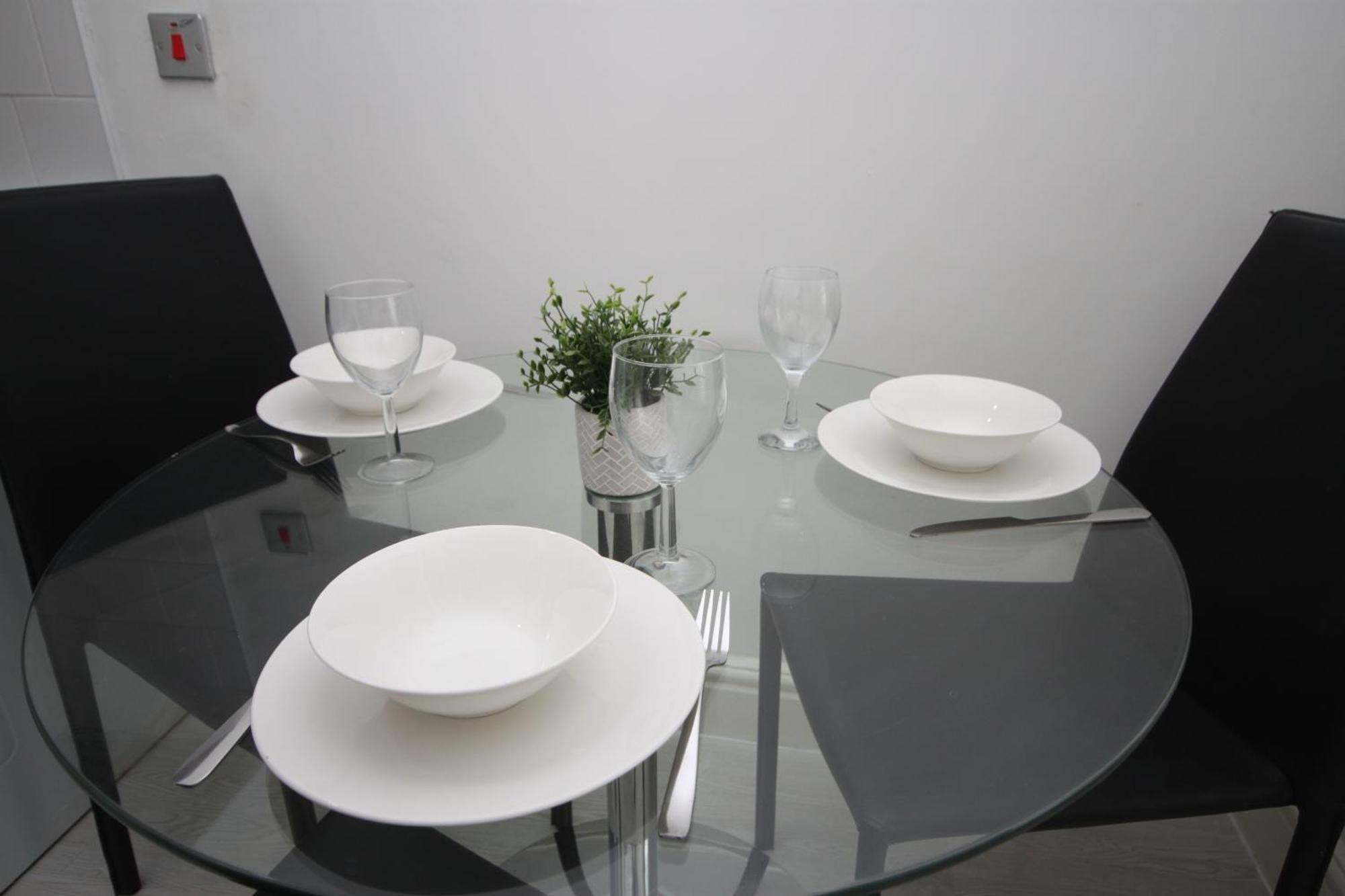 Barton Beachside - Stylish Studio Apartment, Double & Single - Central Beach & Promenade Location - Over 21'S, Family Friendly Only, Id Required Blackpool Dış mekan fotoğraf